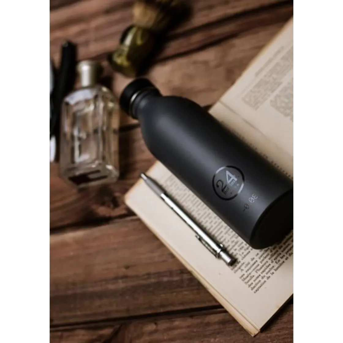 Trinkflaschen<24bottles Trinkflasche 0,5 l Urban Bottle Tuxedo Black