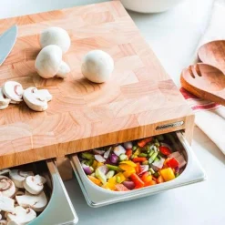 Continenta Multifunktionsbrett 50x33x8 cm Gummibaum-Stirnholz