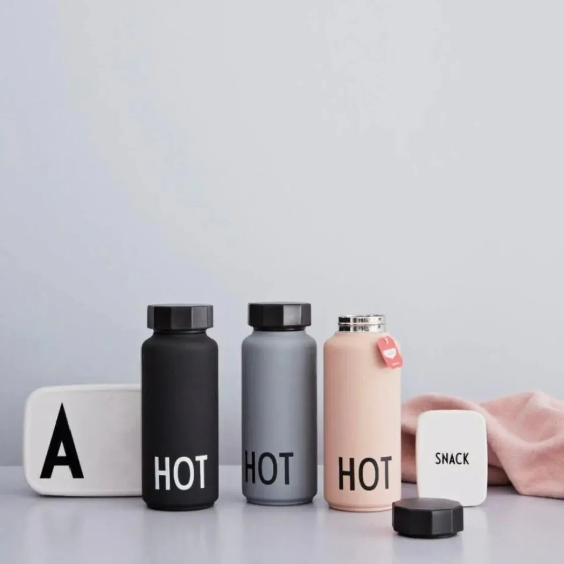 Design Letters Thermoflasche 0,5 l Hot&Cold Hot schwarz