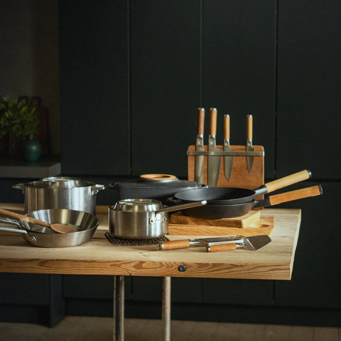 Fiskars Sautierpfanne mit Deckel 26 cm Norden Steel