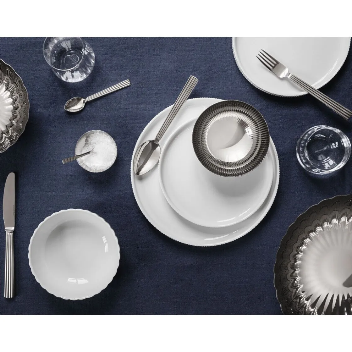 Georg Jensen Besteck-Set 16-tlg. Bernadotte Edelstahl glänzend