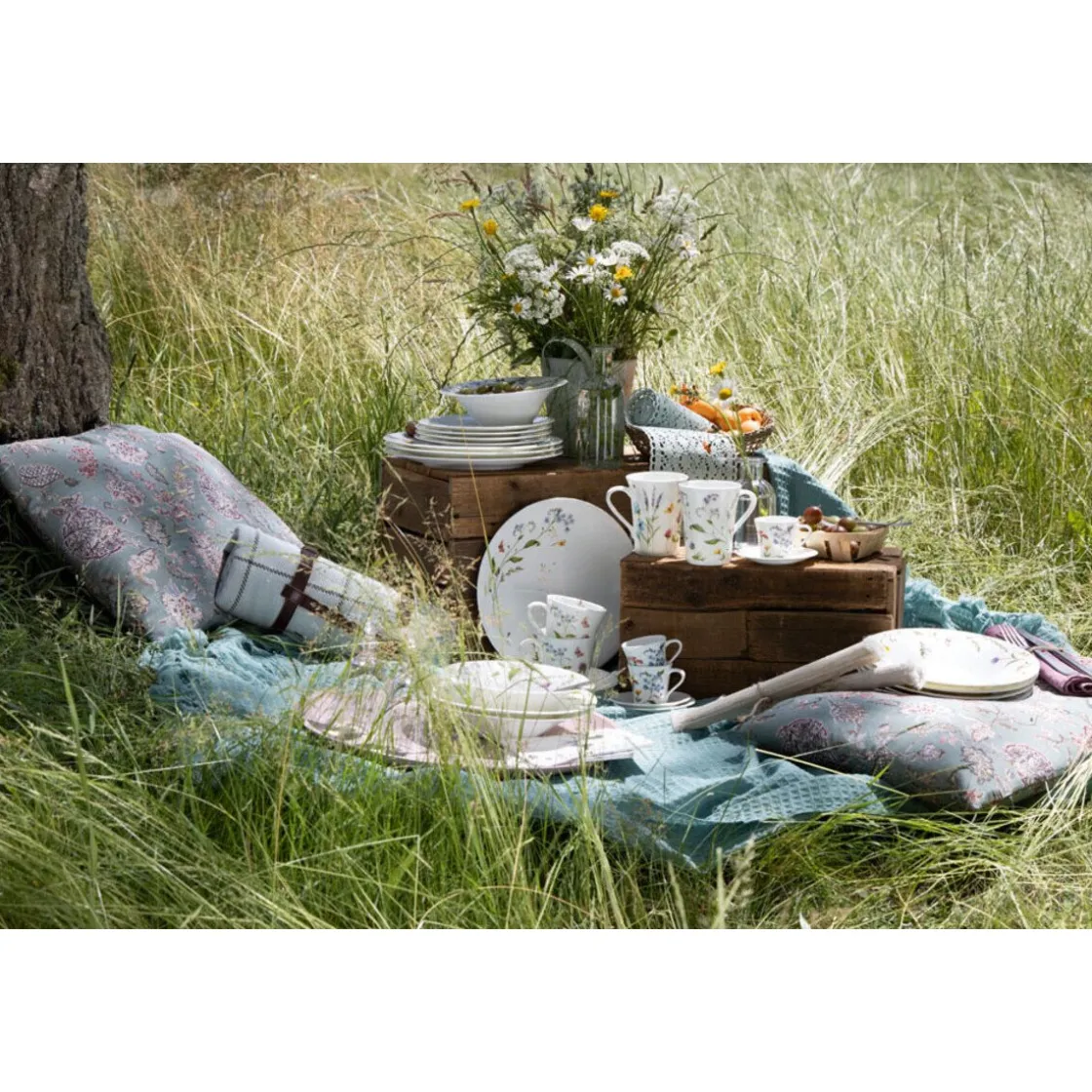 Hutschenreuther Becher mit Henkel Nora Spring Vibes