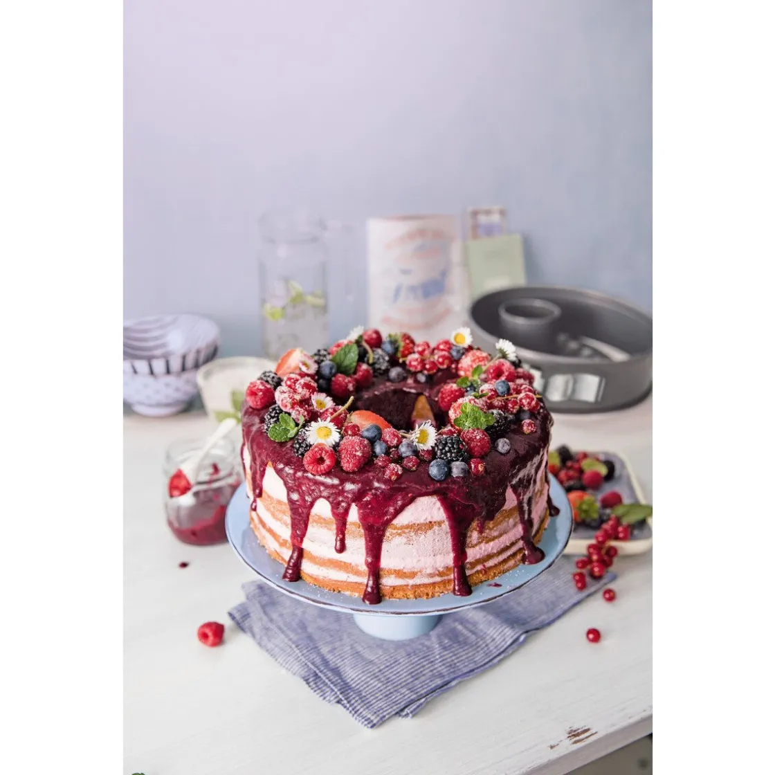 Backformen|Kochwelt Entdecken<Kaiser Springform mit Flach- und Rohrboden 26 cm La Forme Plus SafeClick schwarz