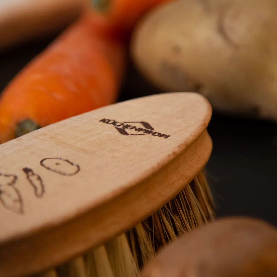 Küchenprofi Gemüsebürste 14 cm Buche