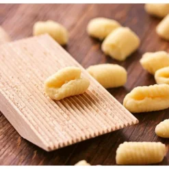 Messer & Co. Entdecken|Kochwelt Entdecken<Küchenprofi Gnocchi-Brett Buchenholz