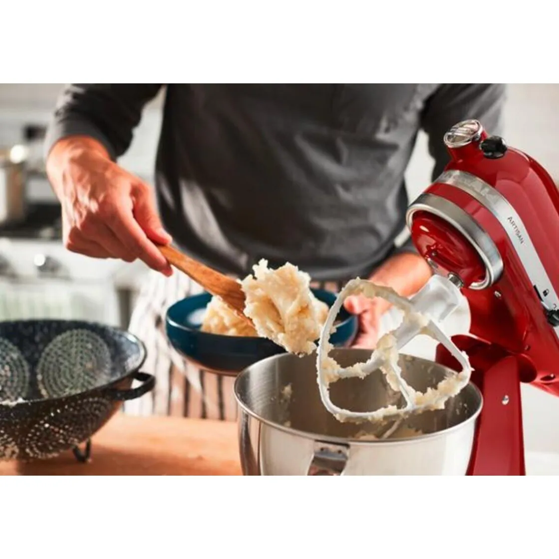KitchenAid Küchenmaschine 4,8 l 300 W Artisan Premium Empire Rot