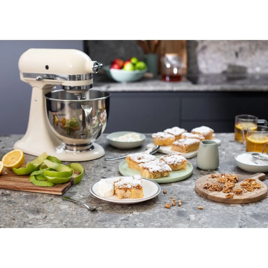 KitchenAid Küchenmaschine 4,8 l 300 W Artisan Premium Crème