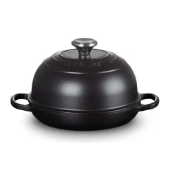 Brotbacken<Le Creuset Brot-Bräter 24 cm Signature Schwarz