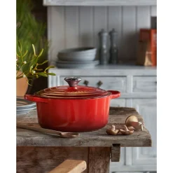 Bräter<Le Creuset Bräter mit Deckel 31 cm Signature Kirschrot
