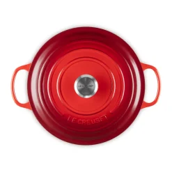 Bräter<Le Creuset Bräter mit Deckel 28 cm Signature kirschrot