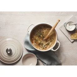 Le Creuset Bräter mit Deckel 26 cm Signature Meringue