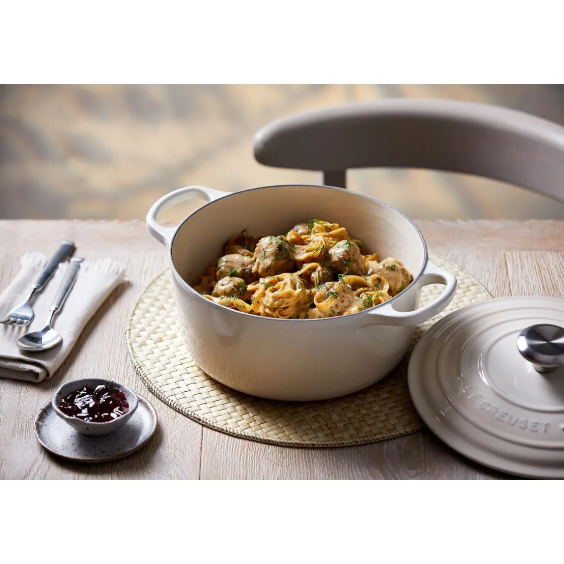 Le Creuset Bräter mit Deckel 24 cm Signature Meringue