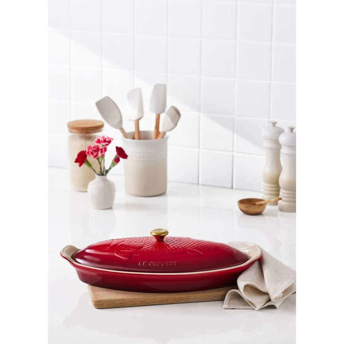 Le Creuset Fischbackform mit Deckel 34 cm Tradition Kirschrot