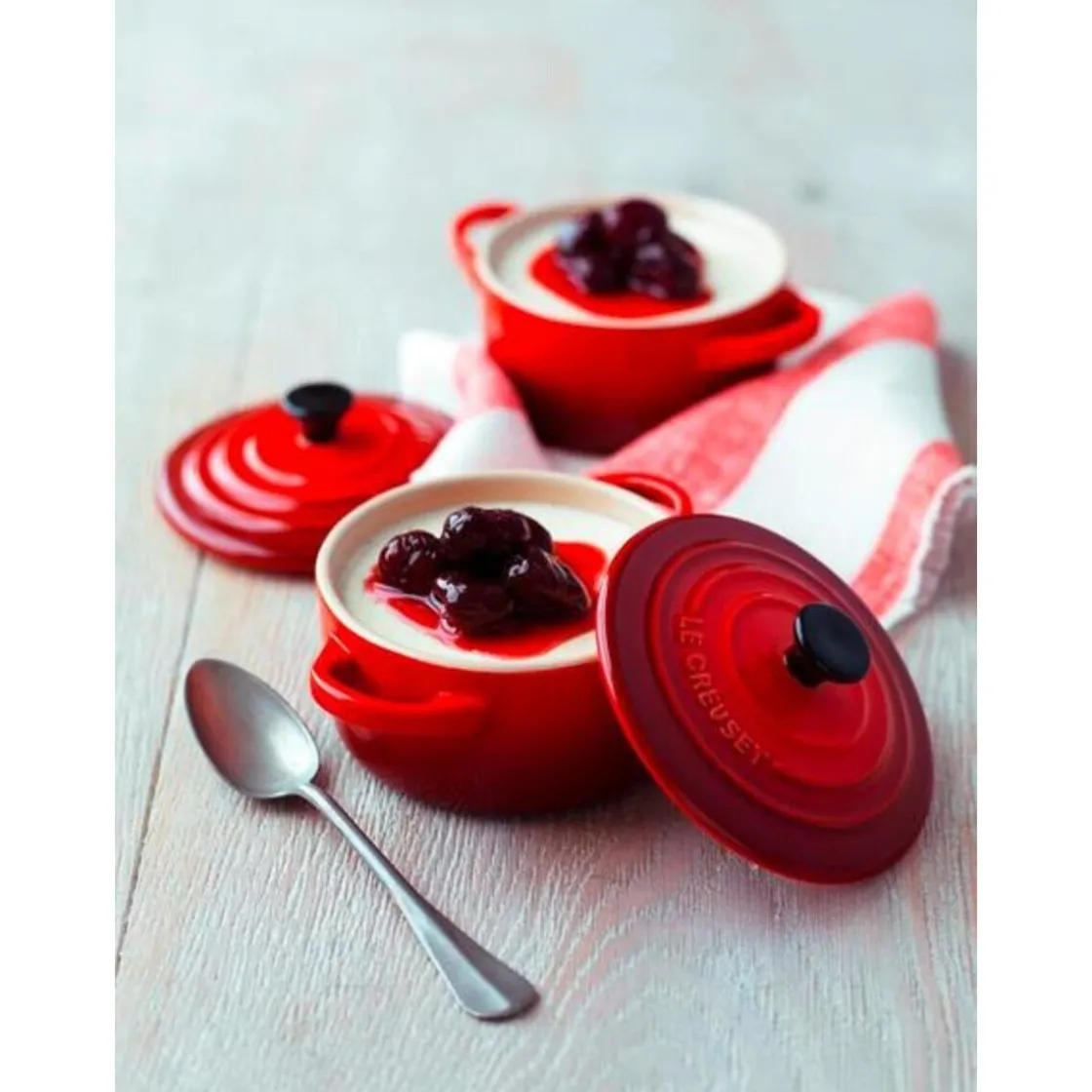 Le Creuset Mini Cocotte 4er-Set Kirschrot