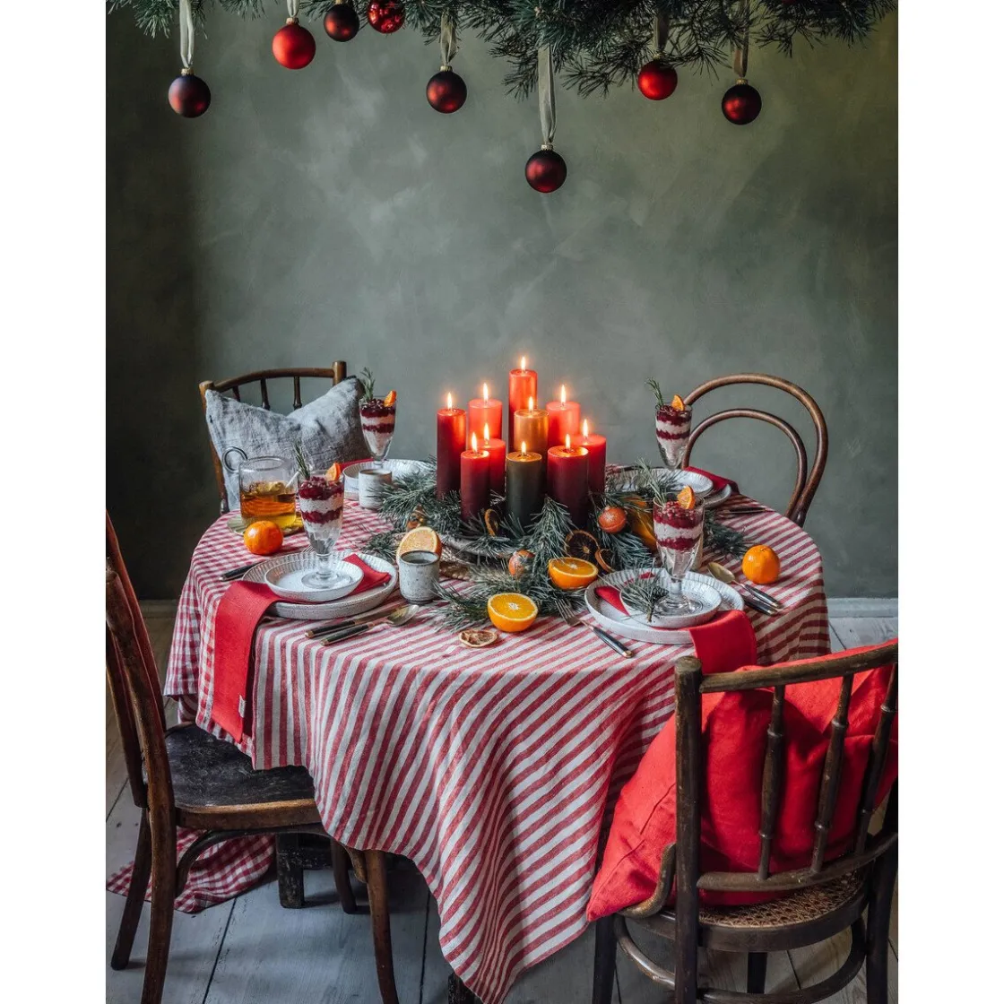Tischdeko Weihnachten<Lovely Linen Tischdecke 145x250 cm Misty Edge Real Red