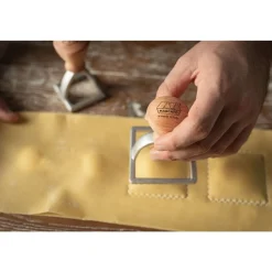 Marcato Ravioli Ausstecher 6x6 cm natur