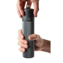 Peugeot Pfeffermühle 22 cm Line carbon