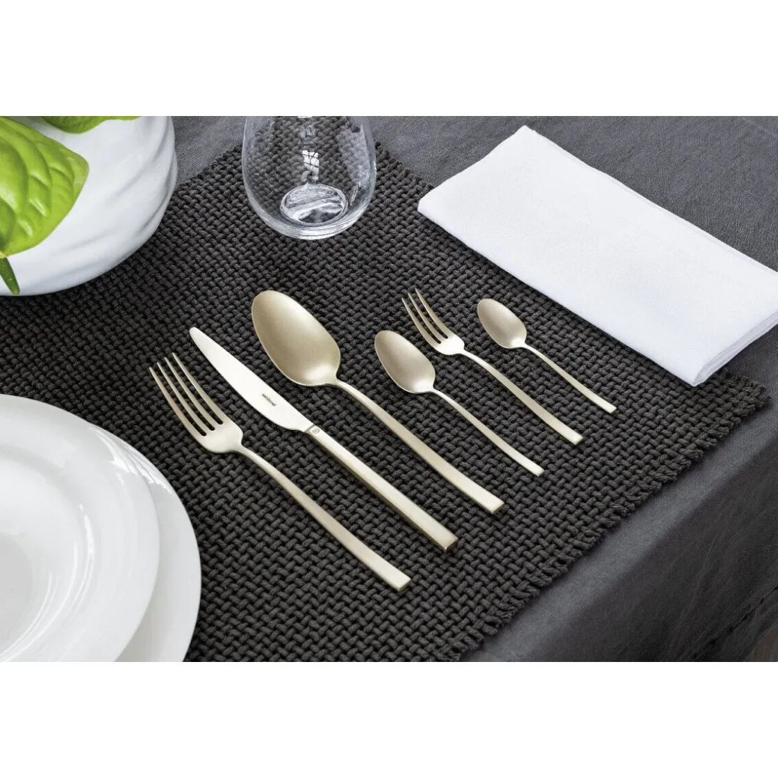 Besteck Set 6 Personen|Sommertafel<Sambonet Besteck-Set 24-tlg. Rock Antique PVD Champagne