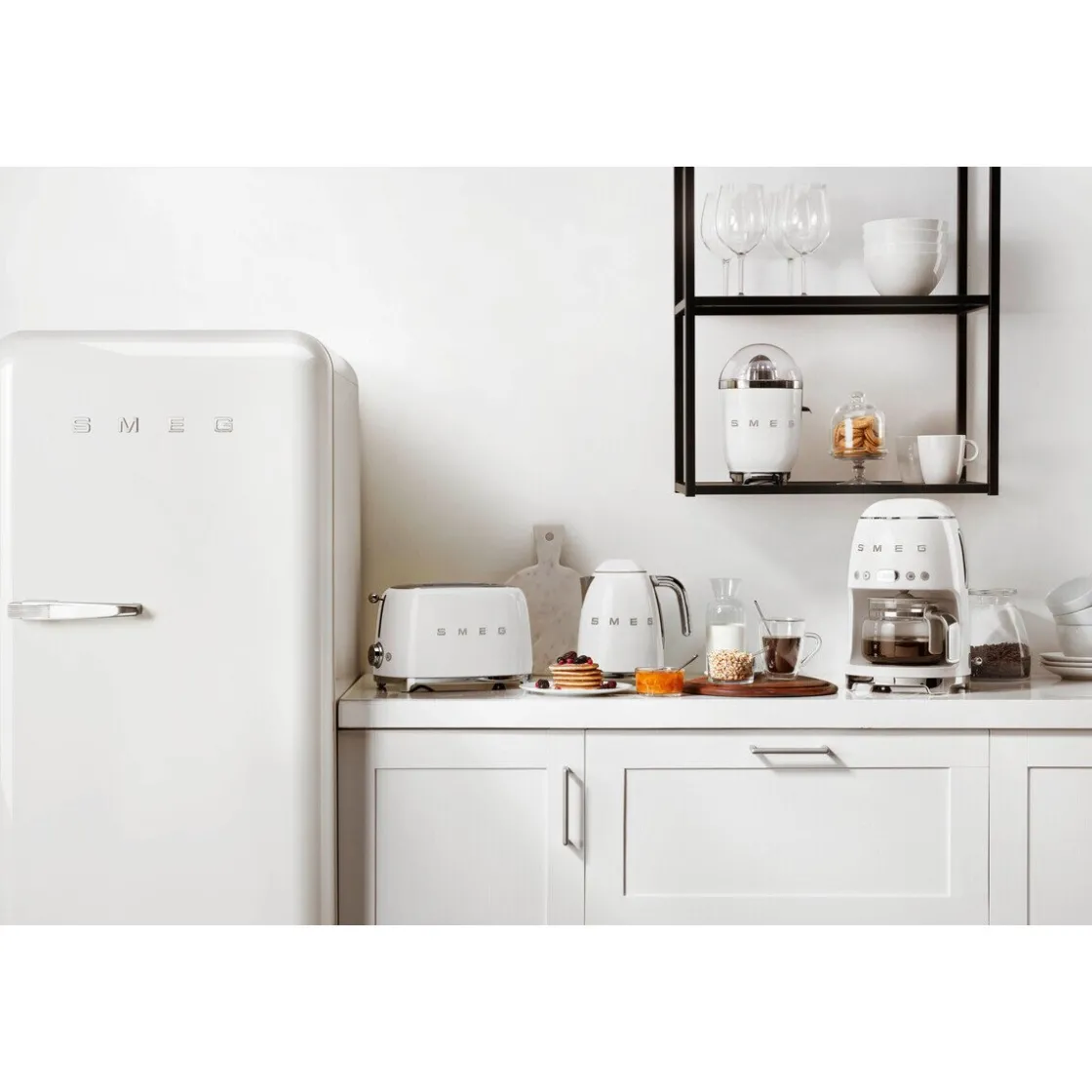 Kaffeemaschinen|Cafécore<Smeg Filter-Kaffeemaschine DCF02 1,4 l 1050 W 50’s Style weiss