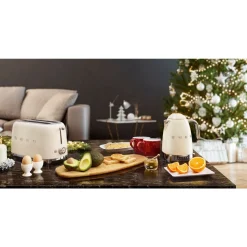 Smeg Wasserkocher KLF04 1,7 l 2400 W 50's Style creme