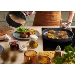 Essentials<Woll Guss-Flachpfanne 28 cm Diamond Lite schwarz